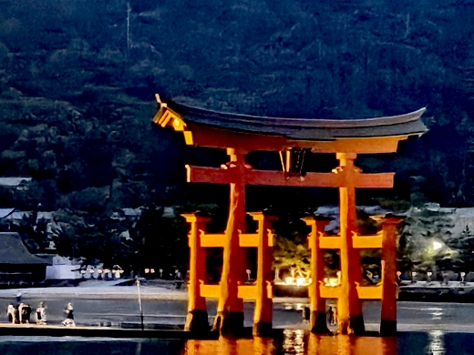 夜の宮島　ナイトクルージング　